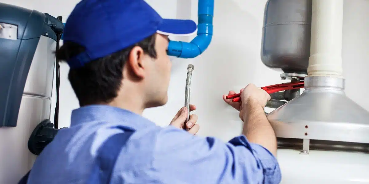 Tulsa Plumber 5 Things Your Plumbers Dont Tell You About Hot Water Tank Repair